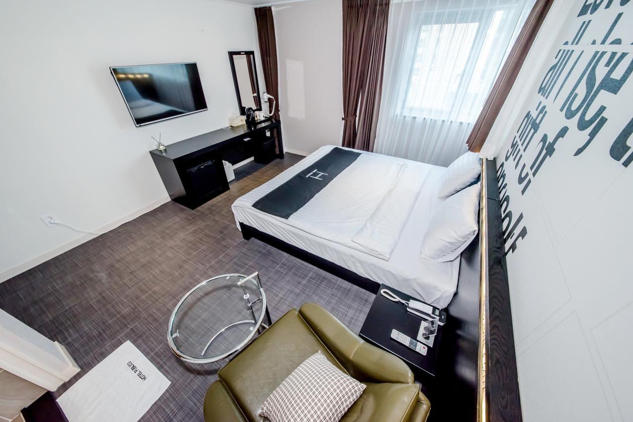 ปูบลิโก โฮเต็ล Hotel ซอกวีโพ ภายนอก รูปภาพ