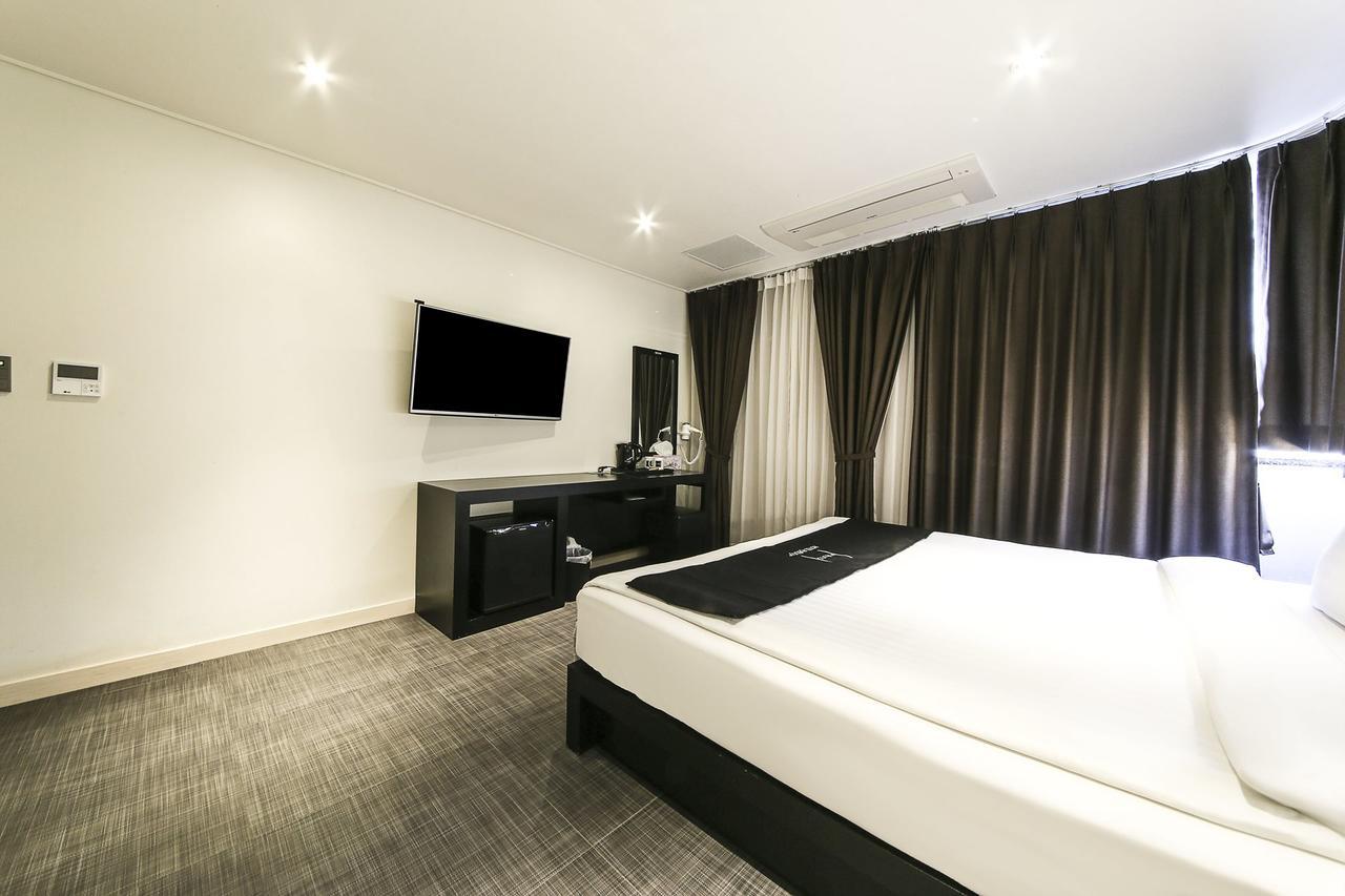 ปูบลิโก โฮเต็ล Hotel ซอกวีโพ ภายนอก รูปภาพ
